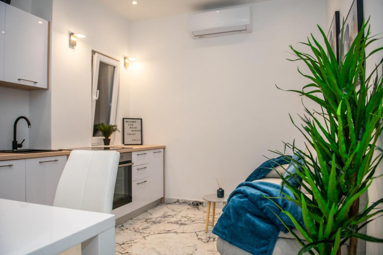 Jadran Apartment Split Exterior photo